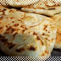 کوک اسنپ ℳⅈՏՏ Kᗅℤℰℳⅈ بعد از امتحان کردن نان آلو پاراتا یک نان هندی.