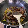 Cooksnap dari Unii Mirano untuk resep Kerang ijo bumbu kuning extra pedas