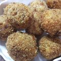 El cooksnap de Cintia Mazza cuando hizo • Bombas de papa con queso 🥔🧀 •.