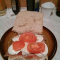 El cooksnap de Alex cuando hizo Bocadillo caprese con lechuga y jamón.