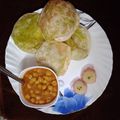 Itikona Banerjee's cooksnap of when they made কড়াইশুঁটির কচুরি (karaishutir kachori recipe in bengali).
