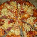 Boglárka Bencsik Cooksnap-ja, amikor elkészítette a(z) Élesztő nélküli, sütőporos pizza recept receptet.