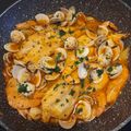 El cooksnap de perlahorus@gmail.com cuando hizo Colitas de rape con gambas y almejas en salsa.