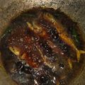 Cooksnap Syafiqqa Afiqqa semasa beliau membuat Ikan Kembung Masak Kicap.