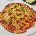 El cooksnap de Sofia Perez cuando hizo Pizza con base de pollo, baja en HC (Keto).