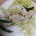 Cooksnap Julia ALeen Aireish semasa beliau membuat Kobis masak lemak putih.