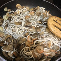 El cooksnap de Rosa Sanchez cuando hizo Salteado de gulas al ajillo con champiñones y gambas.