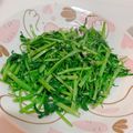 曾馨 的 蒜炒空心菜 cooksnap