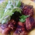 FergeAncsi Cooksnap-ja, amikor elkészítette a(z) Juhturóval, kéksajttal töltött csirkemell filé baconban, mézes, balzsamecetes salátával receptet.