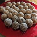 Szabina Jobbágy Cooksnap-ja, amikor elkészítette a(z) Kókuszgolyó receptet.