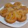 کوک اسنپ آوینا بعد از امتحان کردن کیک هلو برگردان کاراملی (Upside down peach cake).