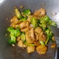 Cooksnap dari sada maulida untuk resep Brokoli & ayam tumis bwg putih