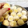  ~Sushma Mishra Home Chef का कुकस्नैप जब उन्होंने फ्रेश नारियल के लड्डू (Fresh Nariyal ke Laddu recipe in Hindi) बनाया था।