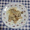El cooksnap de Carles Teixidó cuando hizo 91. Salchichas Bratwurst con champiñones en salsa.