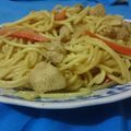 El cooksnap de Roger Trimmiño cuando hizo Espaguetis con salsa de soja, pollo, champiñones y zanahoria.