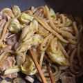 汐璃ママ's cooksnap of when they made 冷凍うどんでかんたん！醤油焼きうどん.