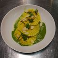 il Pierre e Vivy - NoiFacciamoTuttoInCasa quando ha preparato Raviolo classico con zucca su crema di cavolfiore, zucchine e mandorle