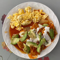El cooksnap de Nevid Plata cuando hizo Chilaquiles rojos.