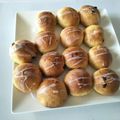Winnie Aducxer's cooksnap of when they made Hot cross buns.