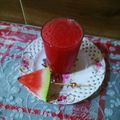 صورة من 🍓🇩🇿Sweet Fresa🍓، شاركها بعد تجربة وصفة عصير🍹 الدلاع 🍉والليمون 🍋المنعش و الرائع 🍓🍹🍷