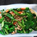 รูป Cooksnap ของ Pishsy Kittiakra เมื่อเขาทำ ผัดคะน้าหมูสับ #อาหารไทยง่ายๆ