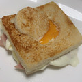 El cooksnap de Raquel Llop Bellmunt cuando hizo Sándwich mixto con queso cheddar y huevo 🍳.