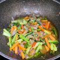 Cooksnap Sesimple Loralin semasa beliau membuat Sawi tumis belacan.