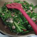 Cooksnap dari Maria Veronika Kriskurniawati untuk resep Cobek / tumis / oseng genjer