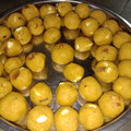 Kinjal Kukadia's cooksnap of when they made લાસા બેસન લાડુ.