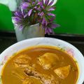 Cooksnap Sesimple Loralin semasa beliau membuat Kari Ayam Mama.