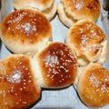 Krisztina Kubinyiné Kovács Cooksnap-ja, amikor elkészítette a(z) Az igazi hamburger buci házilag receptet.