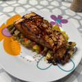 El cooksnap de Alicia Martín Ibáñez cuando hizo Salmón a la plancha sobre capa de patatas y verduras.