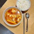 蘇廚 的 韓式泡菜豬肉豆腐湯 cooksnap