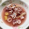 Cooksnap Cempaka Putih semasa beliau membuat Singgang sotong campak campak.