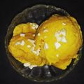 Priya Daryani Dhamecha का कुकस्नैप जब उन्होंने मैंगो आइसक्रीम (Mango Icecream recipe in Hindi) बनाया था।