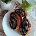 Viktória Fülöp Cooksnap-ja, amikor elkészítette a(z) Mákos háromszögek receptet.