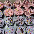 Cooksnap dari anisatur raehan untuk resep Cup cake kukus cantik dan lezat