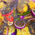 Cooksnap Nienna Ameer semasa beliau membuat Ikan bawal emas masak kicap.