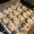 Zoe 's cooksnap of when they made Puddingschnecken.