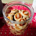 Cooksnap dari Bunda DaMar untuk resep Kue Kacang Almond mix Kacang Tanah