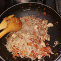 El cooksnap de Paulie Vera cuando hizo Wok pollo, vegetales con fideos especial!.