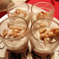 El cooksnap de YOLANDA cuando hizo Aperitivo en vasitos de crema de queso azul con membrillo y piñones tostados.