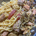 El cooksnap de gcam726 cuando hizo Muslos de pollo con espaguetis partidos y Sindhi biryani.