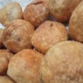 Omm arora का कुकस्नैप जब उन्होंने खस्ता कचोरी(khasta kachori recipe in hindi) बनाया था।
