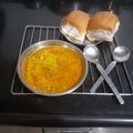 Bhavnaben Adhiya 's cooksnap of when they made સેવ ઉસળ.