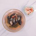 Cooksnap của Ly Na khi họ làm theo món Gà ác tiềm quả lê và táo đỏ (Black chicken stew with pear and jujube)