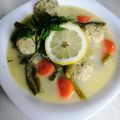 Dóri Cooksnap-ja, amikor elkészítette a(z) Legírozott ízletes húsgombóc leves receptet.