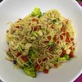 Cooksnap Annissa Abdul Ghani semasa beliau membuat Stir Fry Garlic Beef Spaghetti.