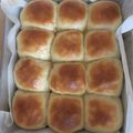 Szőke-Hengl Rita Cooksnap-ja, amikor elkészítette a(z) Witte bollen - Holland zsemlék receptet.