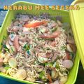 Cooksnap Sesimple Loralin semasa beliau membuat Kerabu Maggi /YUM MAMA.